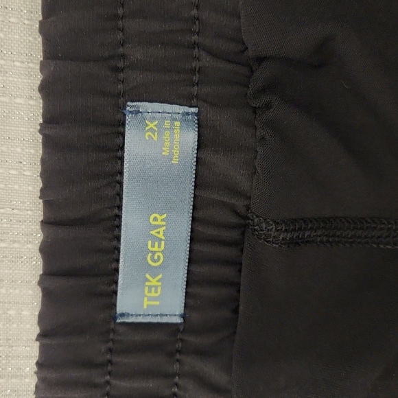 TEK GEAR  WOMEN 2X Black Skirt / Short. - Picture 9 of 9